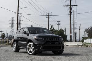 2018 Jeep Grand Cherokee Trackhawk on Forgiato Wheels (FOH 5)